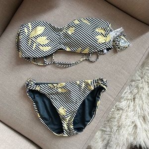 NWT O’Neill (bandeau top, full coverage bottom) Striped with Florals Bikini